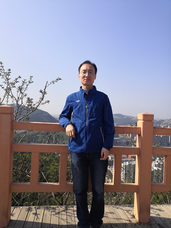 张海龙